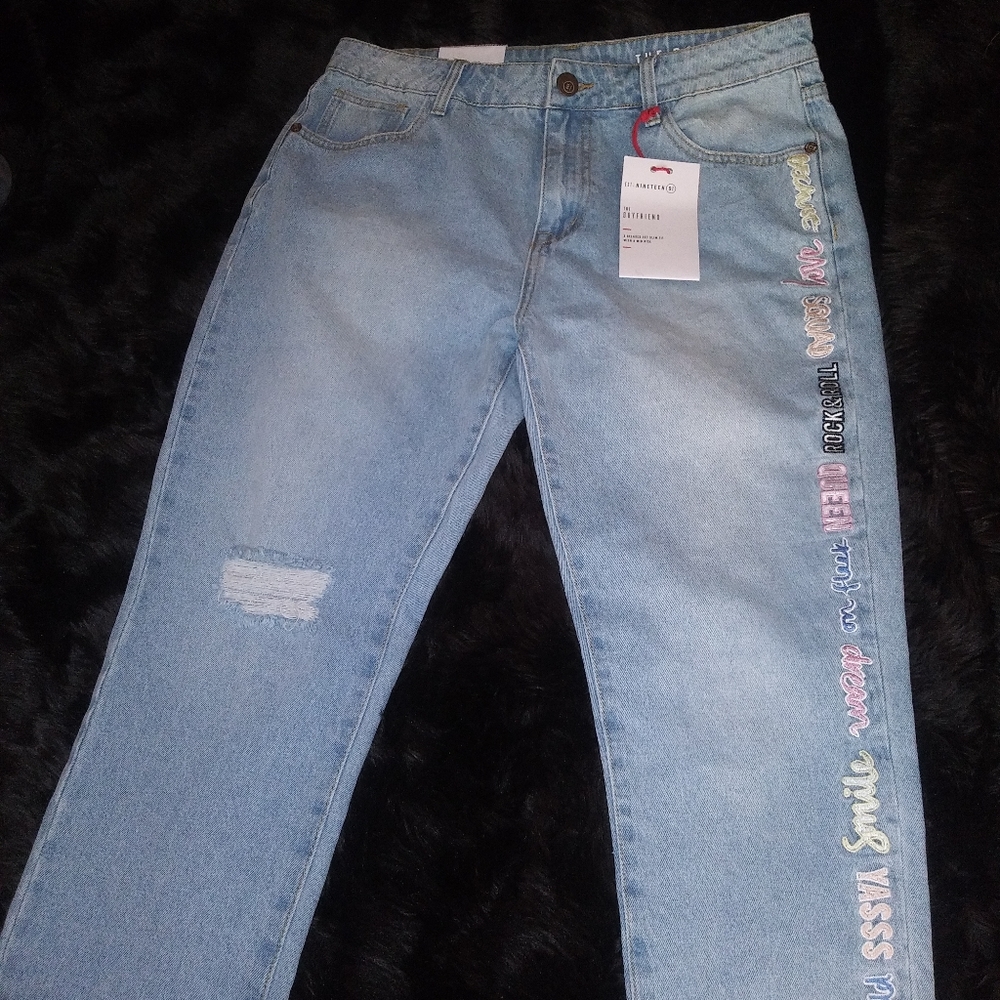 Denim - Picture 2 of 9